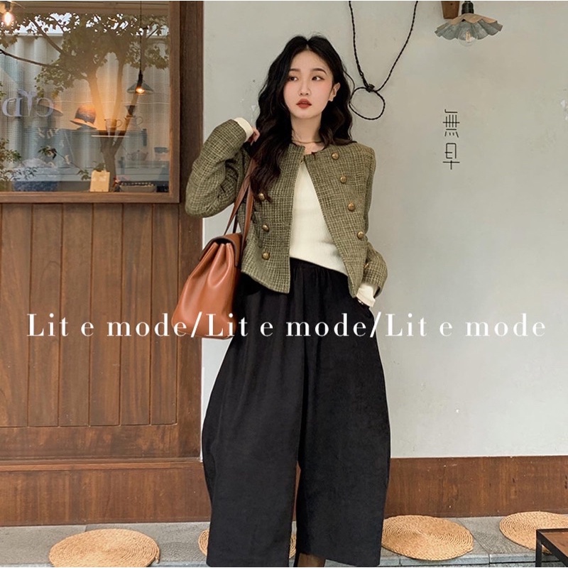 Áo dạ tweed đính cúc sang chảnh màu xanh rêu