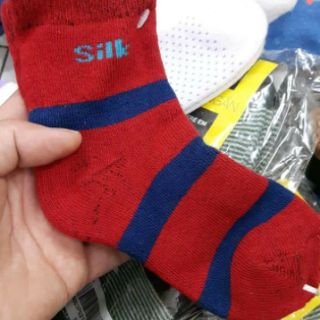 Tất dệt kim cho trẻ e