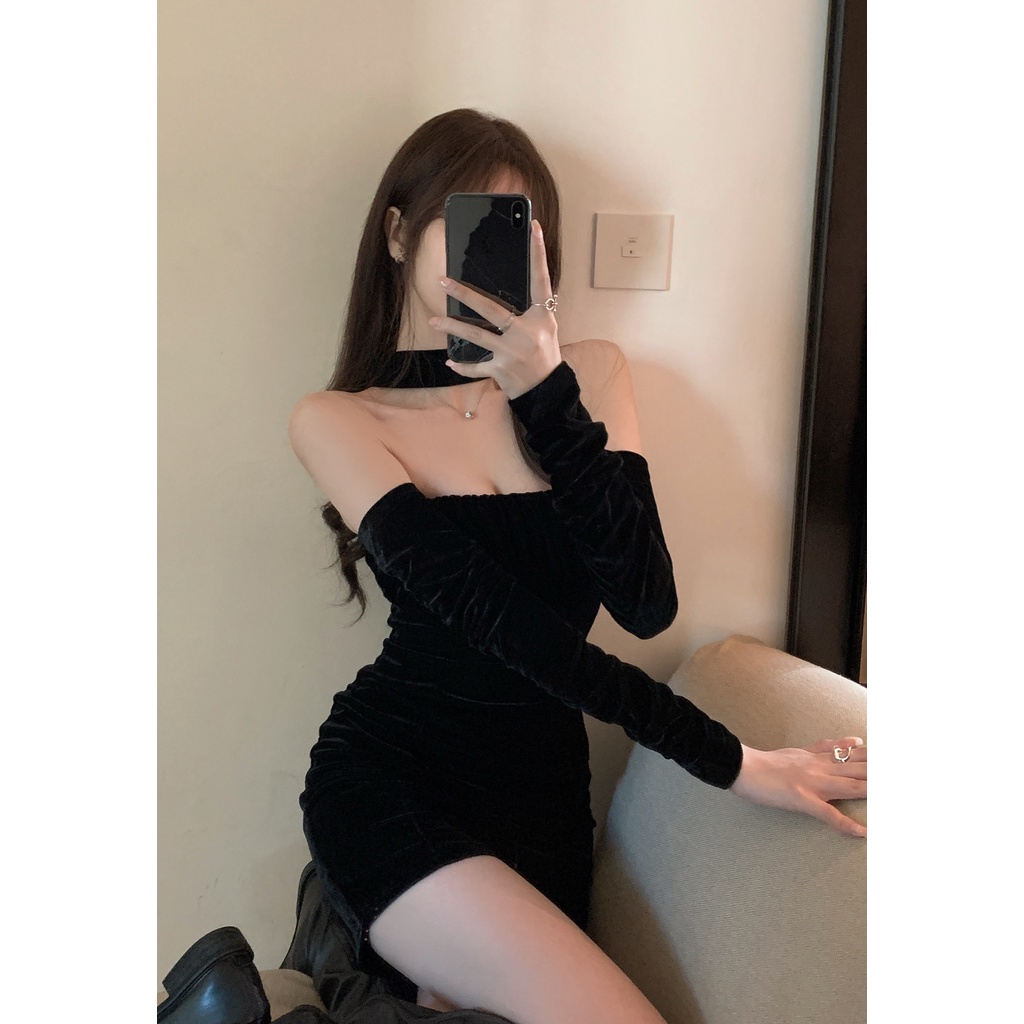 Đầm nhung đen tay dài hở vai ôm dáng thời trang thu đông quyến rũ cho nữ