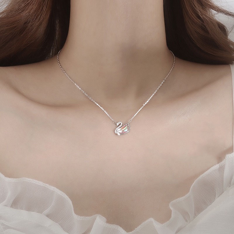 1 Vòng cổ Hình Thiên Nga Cực Quang Sang Trọng