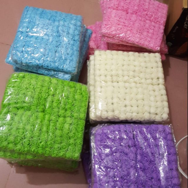 Hoa xốp 2,5cm bọc lưới