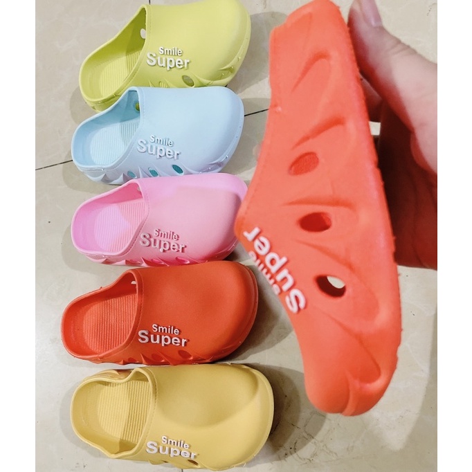 dép trẻ con - cross bé gái bé trai Smile Super sục cao su siêu êm chân