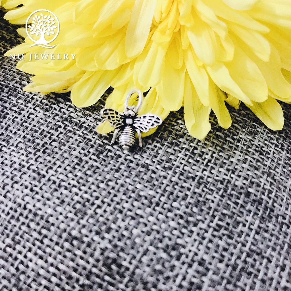 Charm bạc hình con ong treo - NQ Jewelry