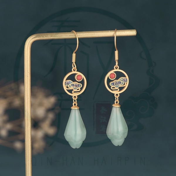 Khuyên tai nữ hình dạng phong cách thời trang