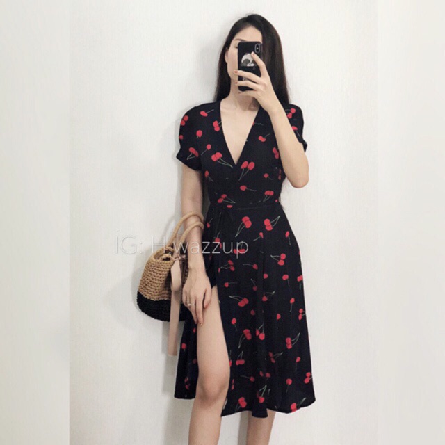 (Có sẵn-Hình thật shop chụp) Đầm cherry vạt chéo form đẹp