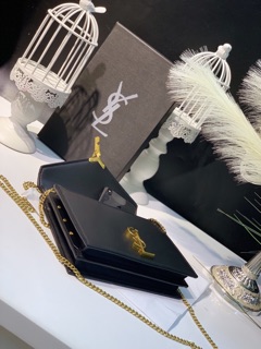 Túi Yves Saint Laurent