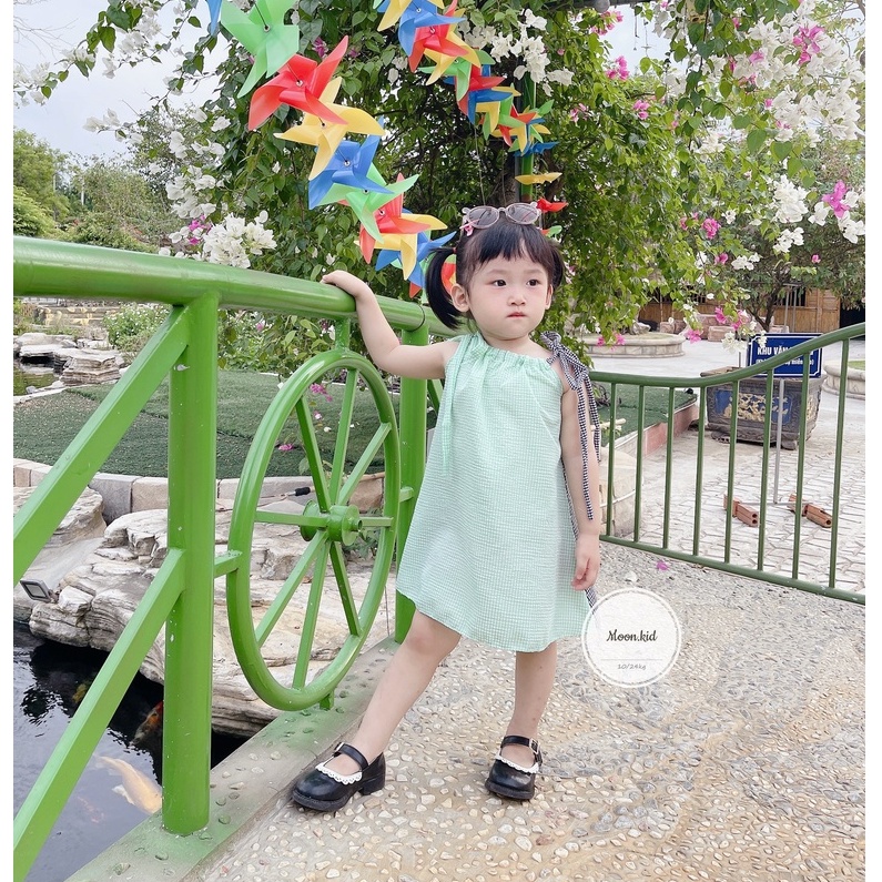 váy 2 dây kẻ caro bé gái 8-20kg