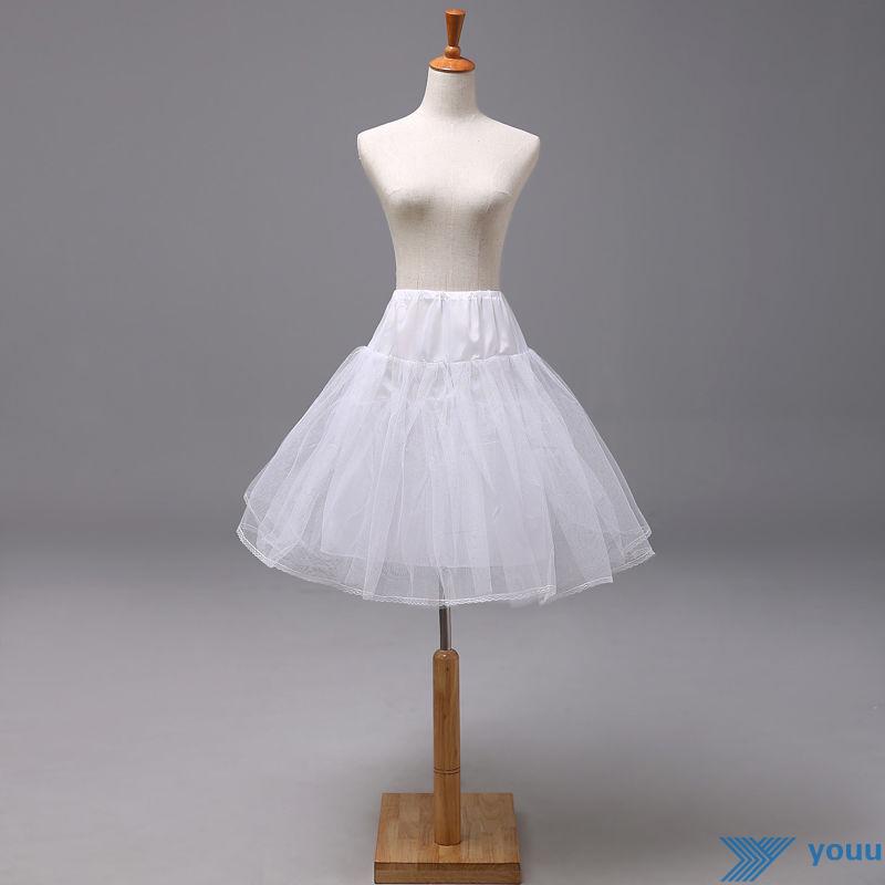 Tùng phồng váy cưới tiện dụng cho cô dâu