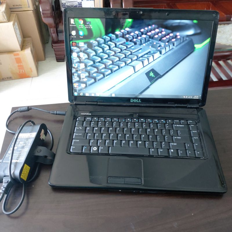 Laptop dell ram 4gb ổ cứng SSD win 10 có webcam đầy đủ phụ kiện