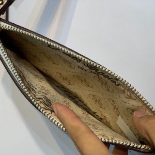 VÍ  GUES CHUẨN  XỊN