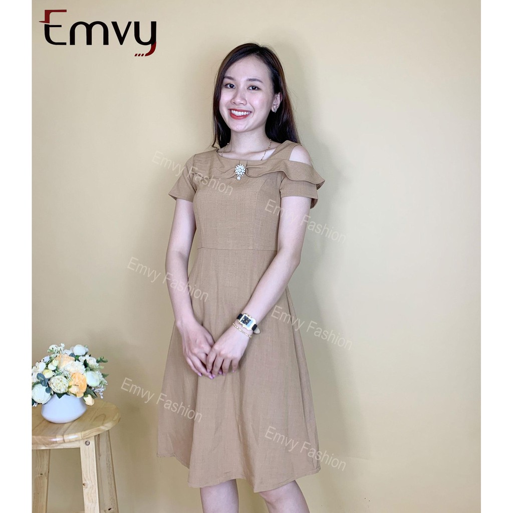 [Mã LTP50 giảm 50000 đơn 150000] Đầm dáng xòe Mango trễ vai Emvy - V48