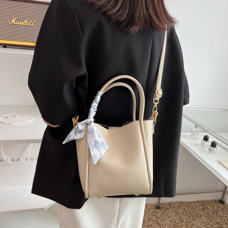 Túi xách IELGY bằng da mềm sức chứa lớn kiểu dáng đơn giản cho nữ