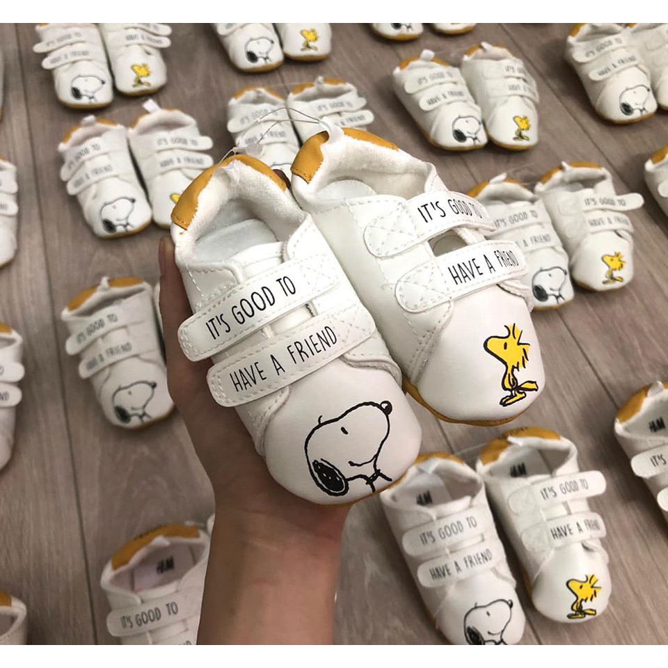 Giày tập đi Snoopy trắng