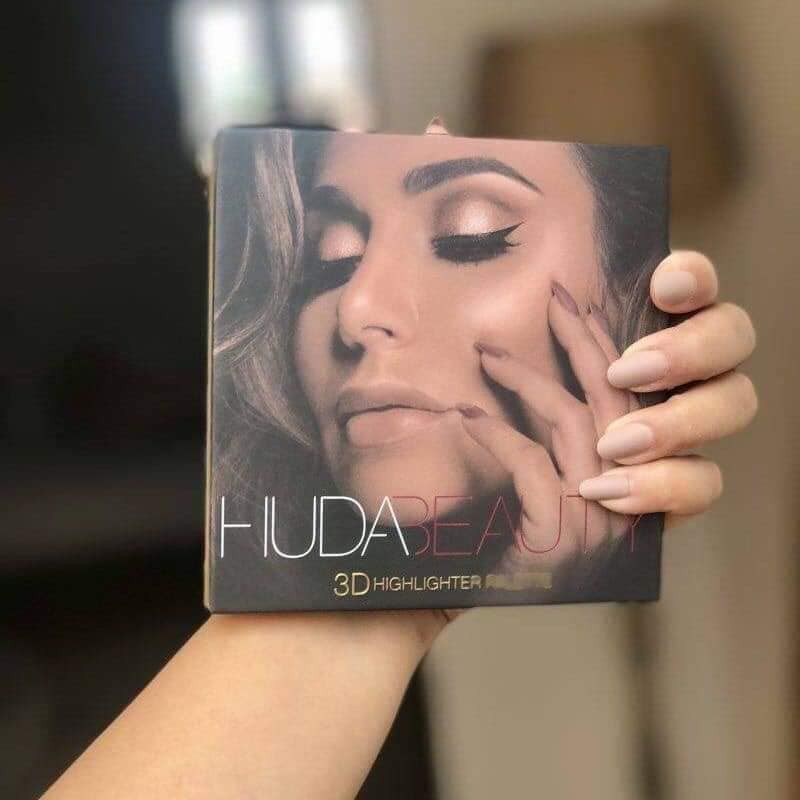 BẢNG PHẤN HIGHLIGHT HUDA BEAUTY 3D HIGHLIGHTER PALETTE GOLDEN SANDS CHÍNH HÃNG - 5272