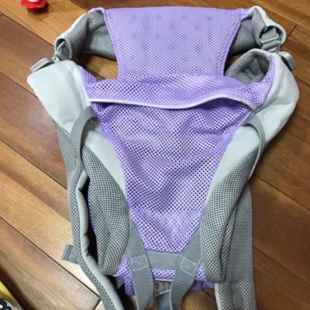 Địu Aprica trợ lực cho bé