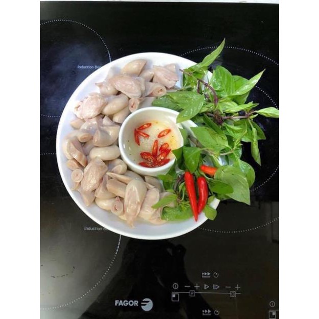 Đĩa xoáy tròn và đĩa tim sứ Bát Tràng loại.