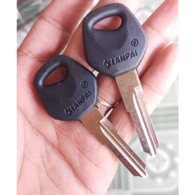 Cặp phôi chìa khóa suzuki GD110 GZ150 EN150