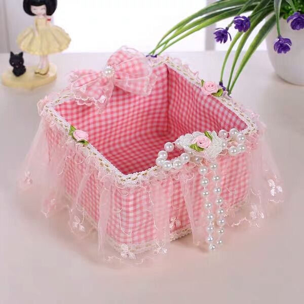 Handmade Vine Woven Straw Basket Desktop Storage Box Cosmetics Basket Sundries Basket Lace Fabric Key Remote Control Storage Basket