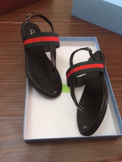 Sandal xỏ ngón siêu hót