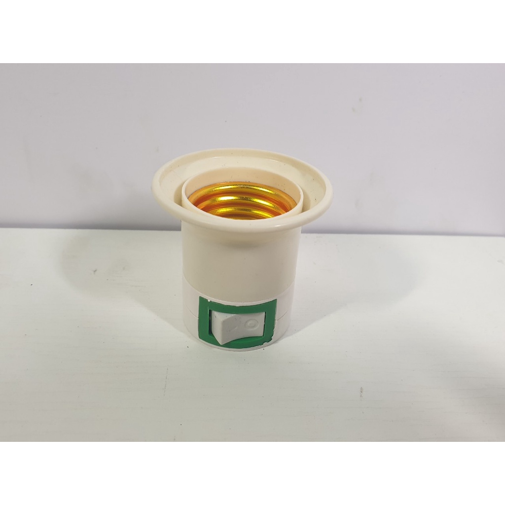 Đuôi Đèn E27 Sang Phích Cắm EU Có Công Tắc Tắt / Mở - Điện gia dụng Hoàng Kim
