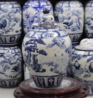 Bình ngâm rượu sứ Bát Tràng