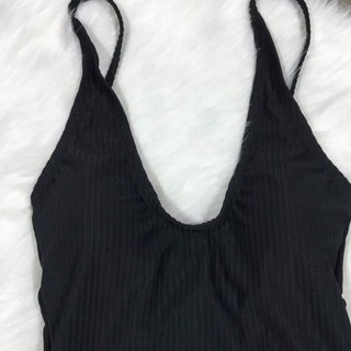Bikini thun gân cổ V kín đáo