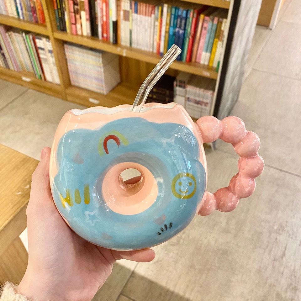 Cốc Sứ Hình Bánh Donut Kèm Ống Hút Thủy Tinh Làm Quà Tặng Sang Trọng