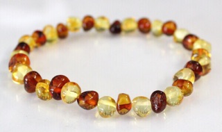 Vòng cổ hổ phách Amber cho bé