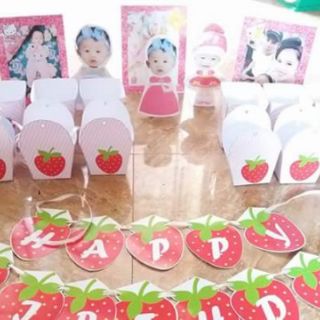 Tên để bàn và chibi ghép ảnh bé