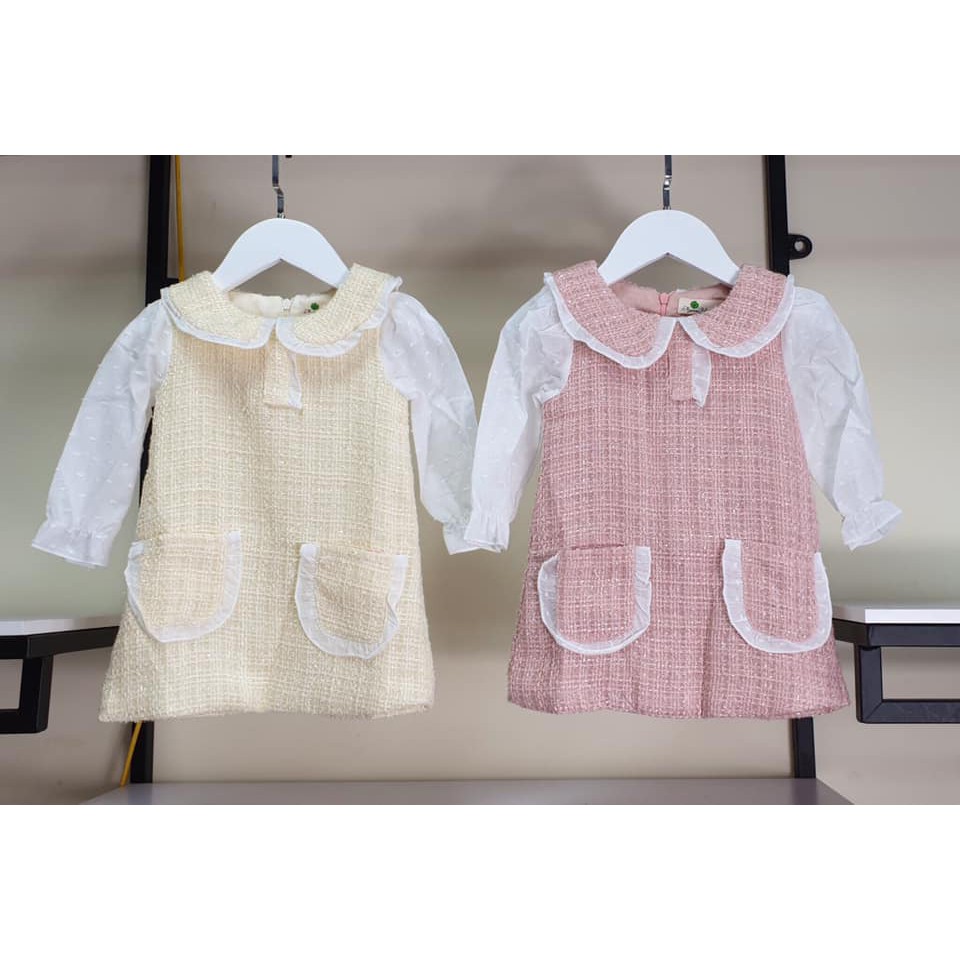 Váy dạ phối tay trắng "Siêu Xinh" size 2/7 cho bé 11-22kg. Vải dạ sợi to phối sơi kim tuyến, lót mềm mại, không dặm ngứa