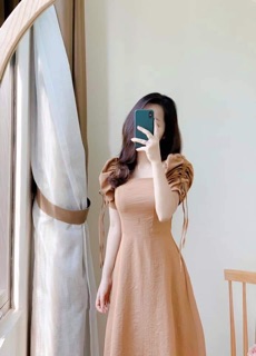 ( Kèm ảnh và video chính chủ) - ĐẦM MIDI CỔ VUÔNG TAY RÚT