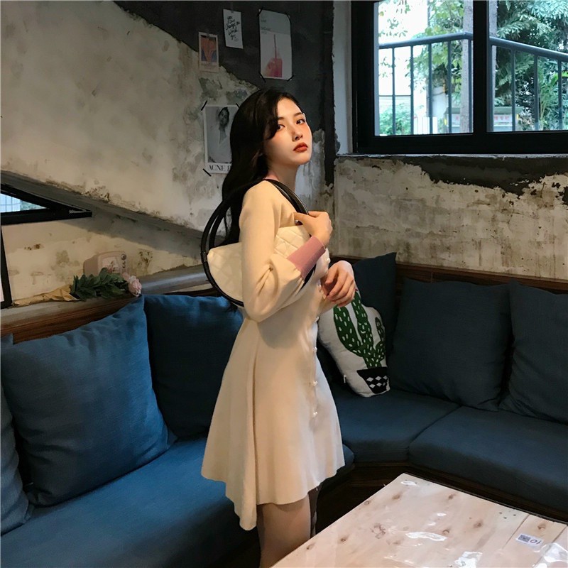 Đầm Len Cổ Sen Cúc Ngọc