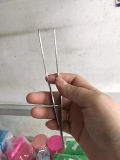 Nhíp gắp ráy tai y tế