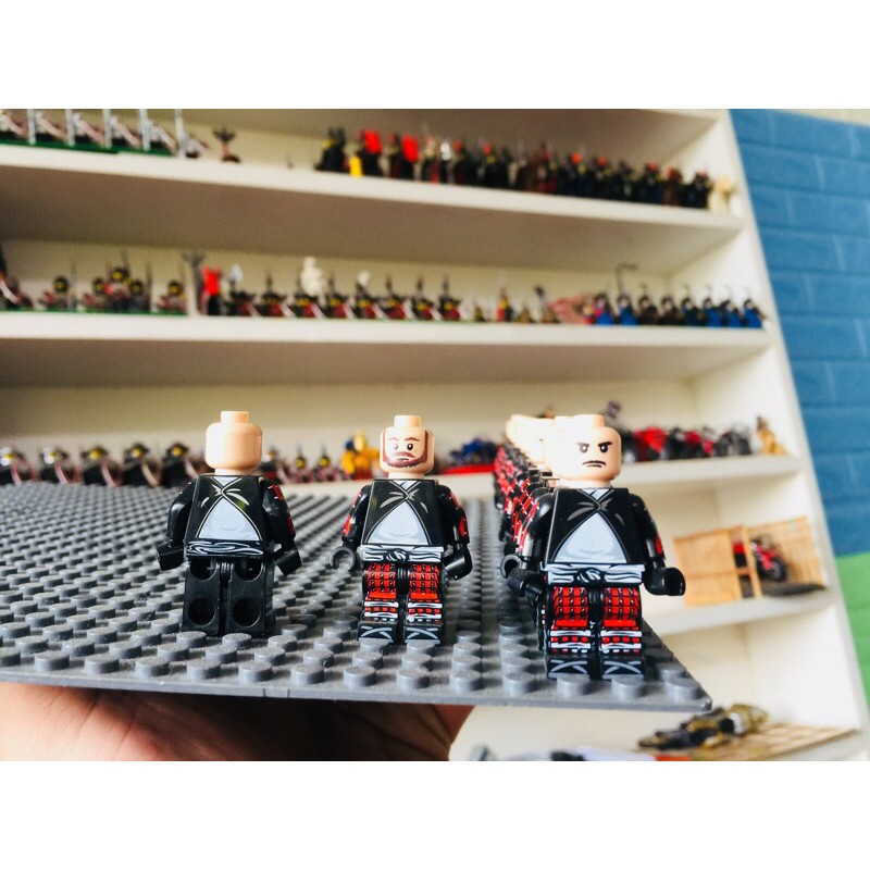 lego minifigures samurai đen (mua trên 10 tặng thêm phụ kiện)