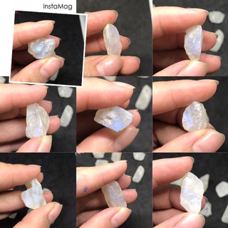 Viên moon trắng thô mặt trăng ánh xanh