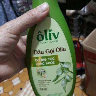 Dầu gôi OliU.chai 250ml(65k).chai 650ml(135k)