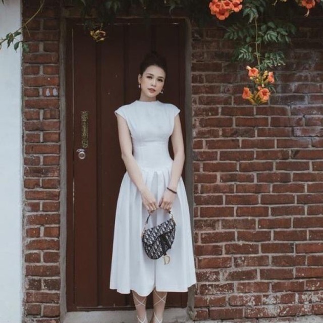 Đầm xoè trắng xếp li phồng mặc đi chơi đi làm đi tiệc MS2526