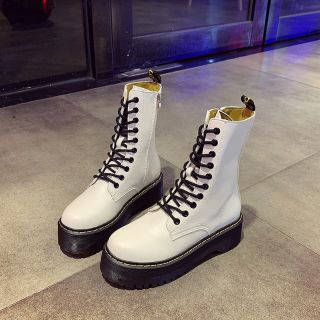 BỐT B465 LEATHER PLATFORM BOOTS - Bốt ulzzang cổ cao 10 lỗ đế 5c