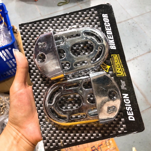 Gác chân phụ inox (bắt phuộc)