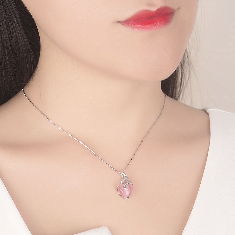 Vòng cổ Mặt Trái Tim Đính Đá Sang Trọng Cho Nữ