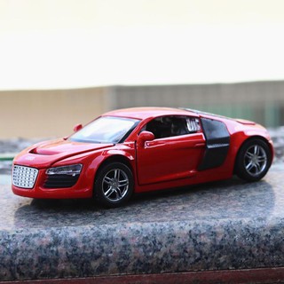Mô hình audi r8 1:32 unk