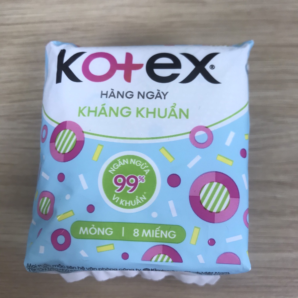 Băng vệ sinh chống tràn kháng khuẩn KOTEX - bvs 8 Miếng - 20 miếng Mỏng Xanh Ngọc