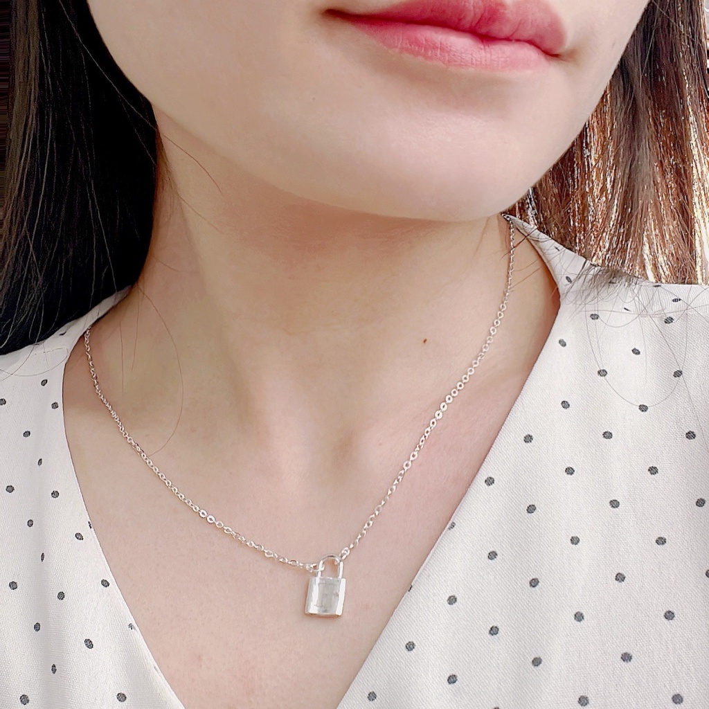Dây chuyền khóa tình yêu Chanry bạc ta khắc chữ theo yêu cầu nhà DaLiA Jewelry
