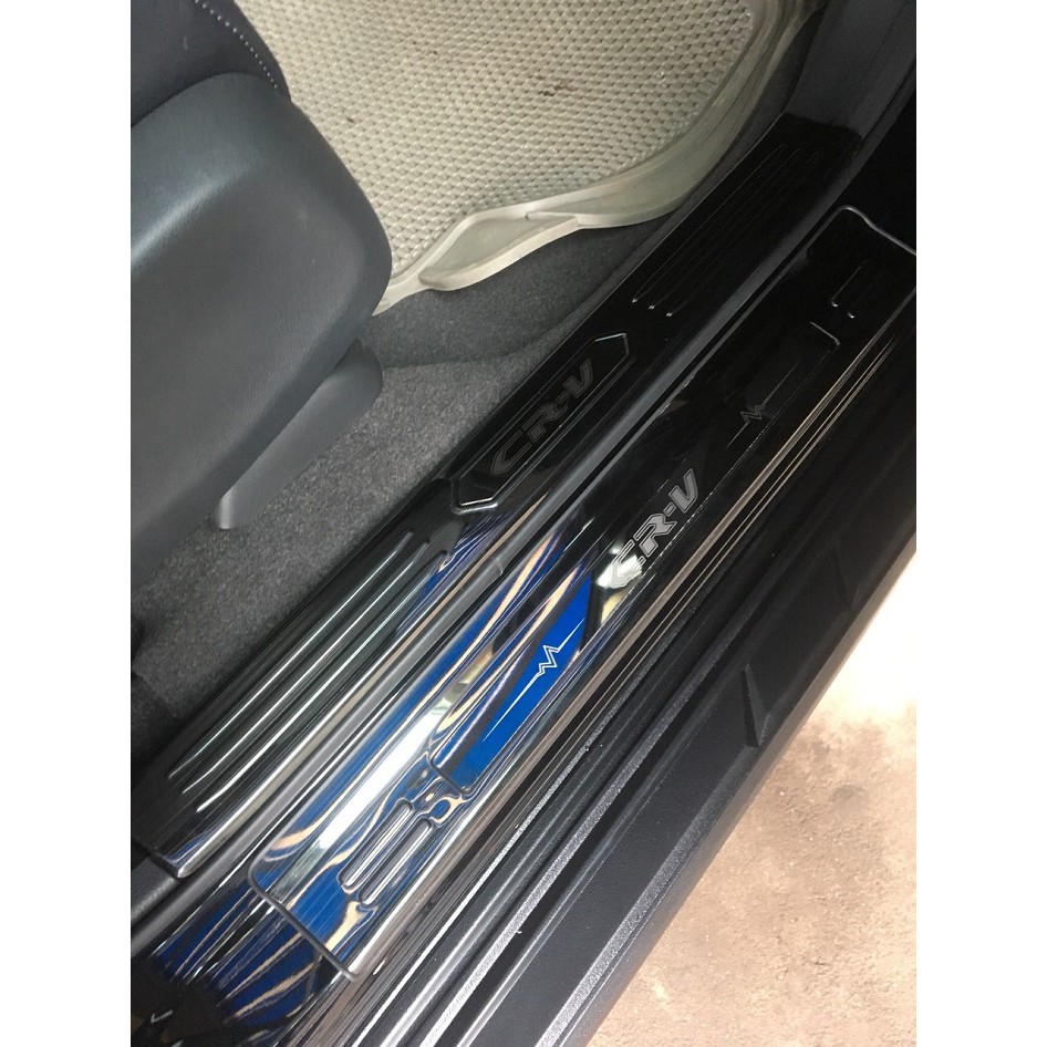 ỐP BẬC CỬA TITAN CAO CẤP CÁC DÒNG XE TẶNG KEO TRỢ DÍNH KHI MUA ĐỦ BỘ TRONG NGOÀI