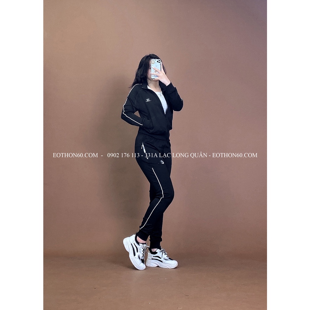 Áo khoác crop nai màu đen , jogger 1 sọc đen sọc trắng  Eothon60