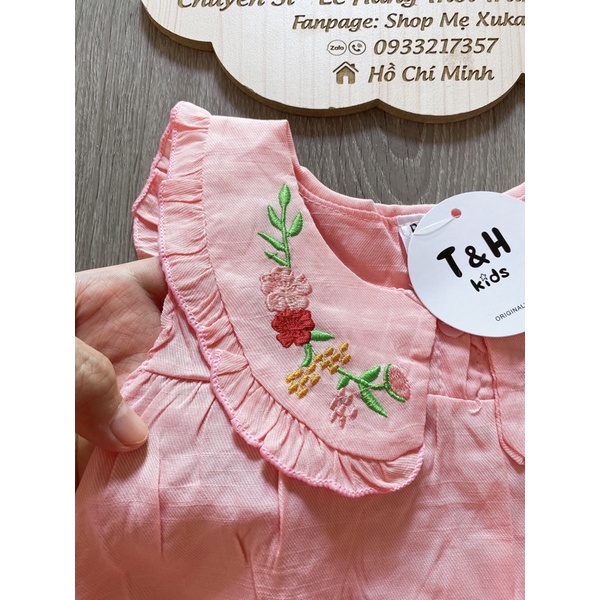 Bộ thiết kế cổ thêu babydoll bé gái