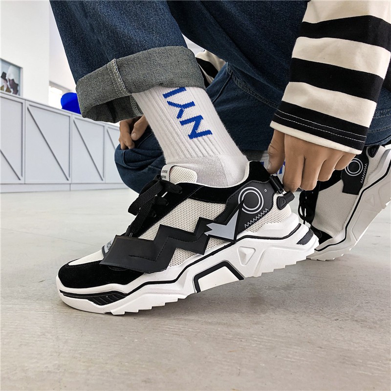 Giày thể thao in hình pikachu dễ thương hợp thời trang kích thước 35-44 dành cho unisex | BigBuy360 - bigbuy360.vn