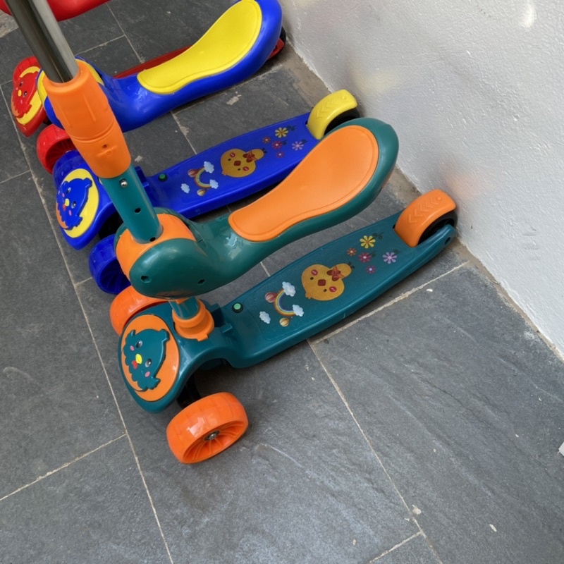 Đồ chơi xe trượt Scooter đa năng- xe chòi chân có ghế ngồi cho bé từ 2 đến 8 tuổi