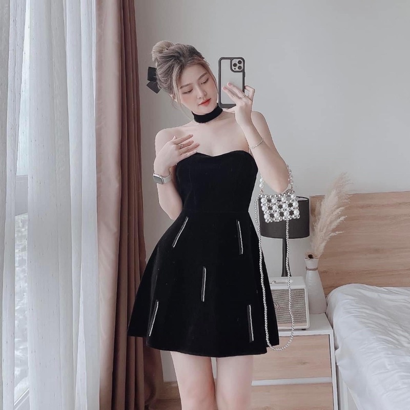 ĐẦM ĐEN ỐNG CÚP NGỰC KÈM VÒNG CỔ SANG CHẢNH, Siêu xinh