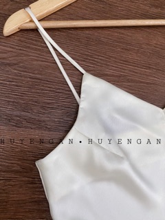 Áo Lụa Hai Dây Vạt Xéo